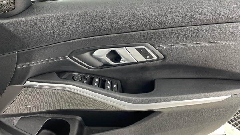 BMW 3 Series M340i xDrive 4dr Step Auto Petrol Saloon